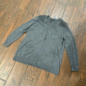 Ann Taylor cardigan woman’s size large